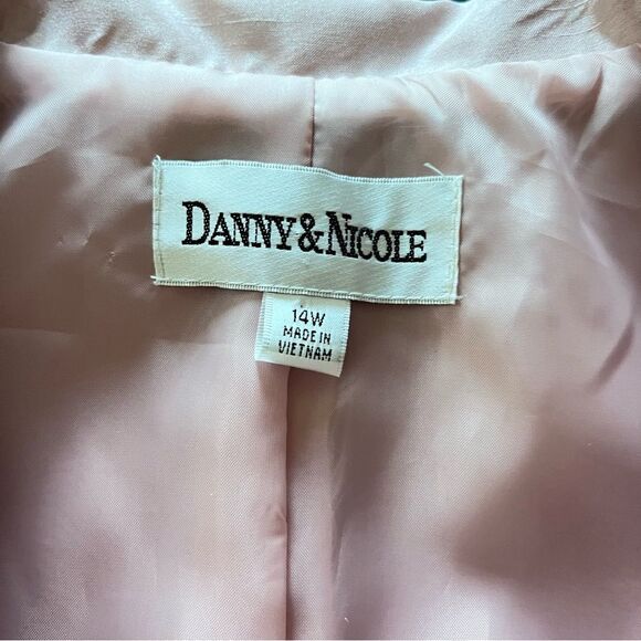 Vintage Pink Skirt Suit Set - Picture 6 of 11